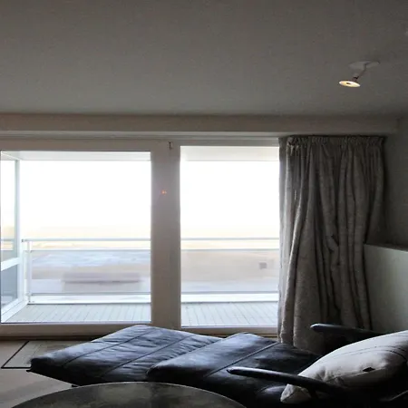 In Het Zoute With Sea Views *