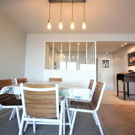 アパート In Het Zoute With Sea Views *